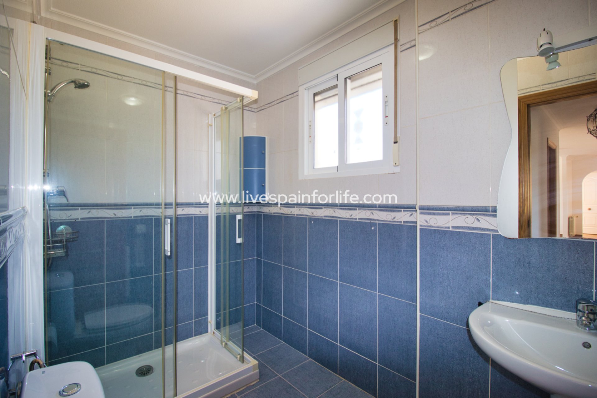 Revente - Maison de campagne -
Hondon De Las Nieves