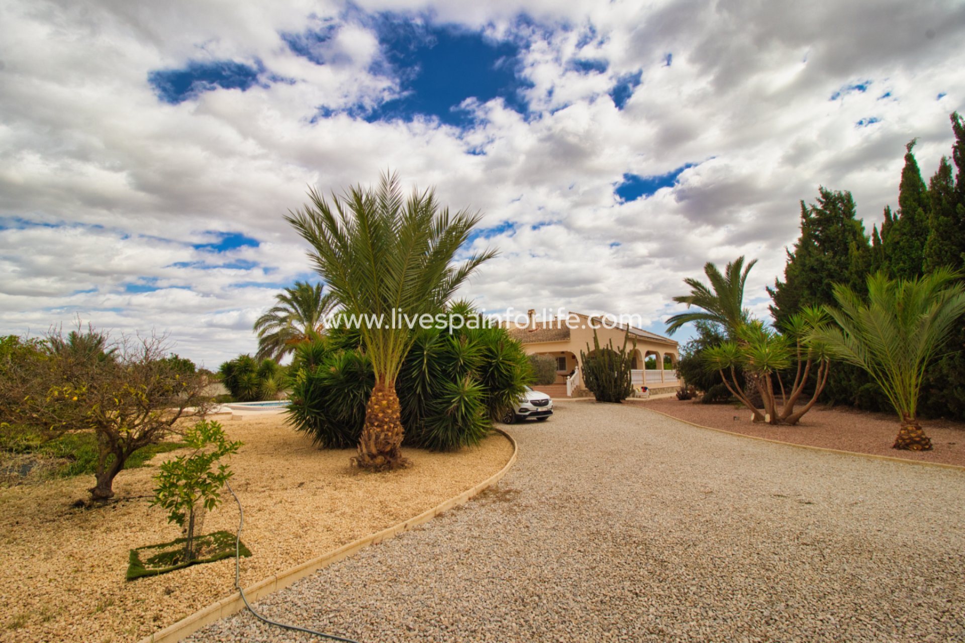 Revente - Maison de campagne -
Orihuela