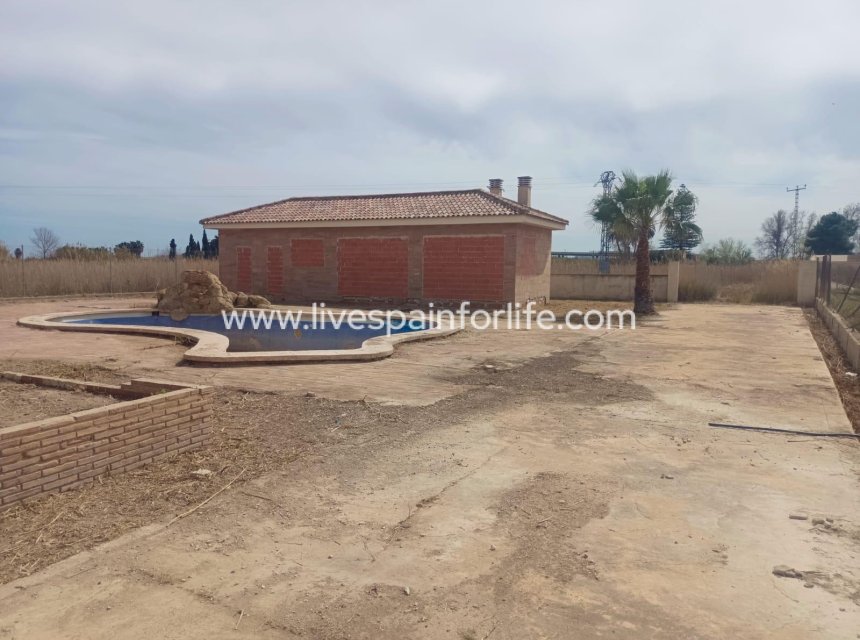 Revente - Maison de campagne -
Orihuela