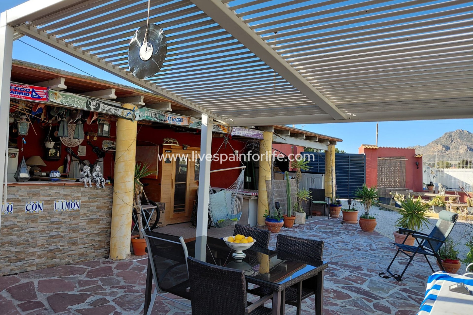 Revente - Maison de campagne -
Orihuela