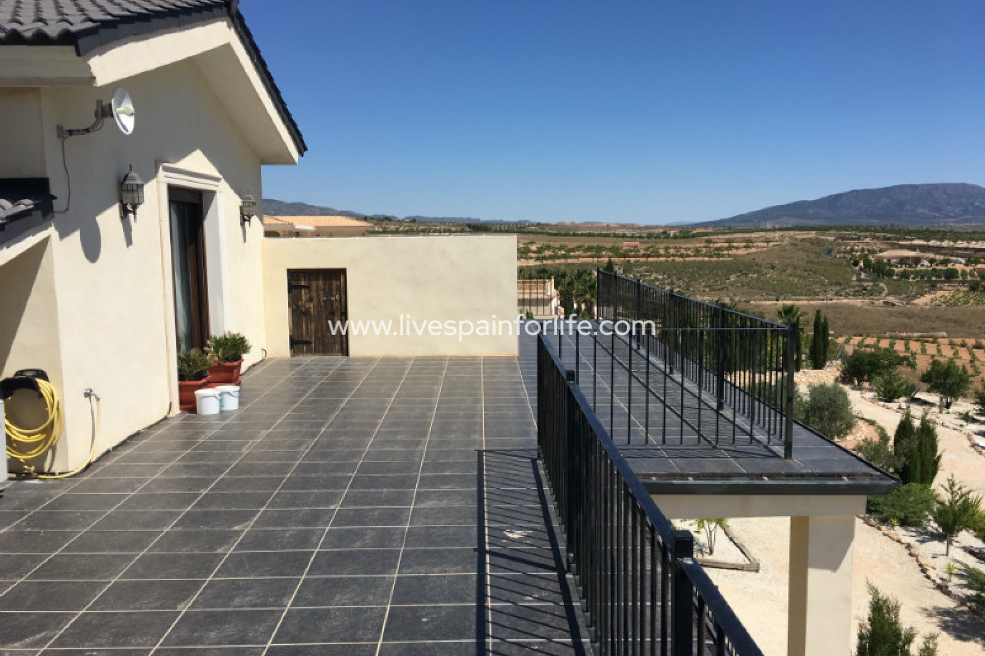 Revente - Maison de campagne -
Pinoso