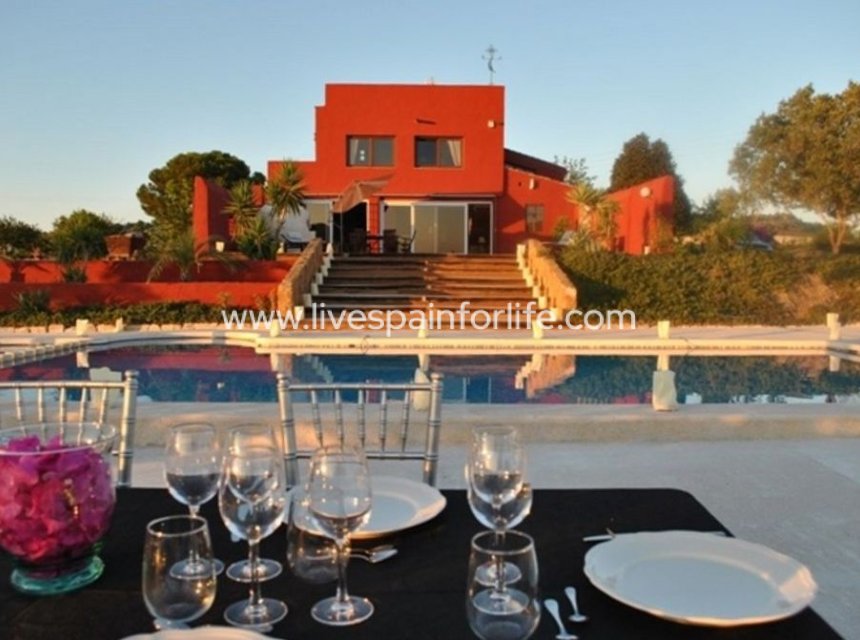 Revente - Maison de campagne -
Torremendo