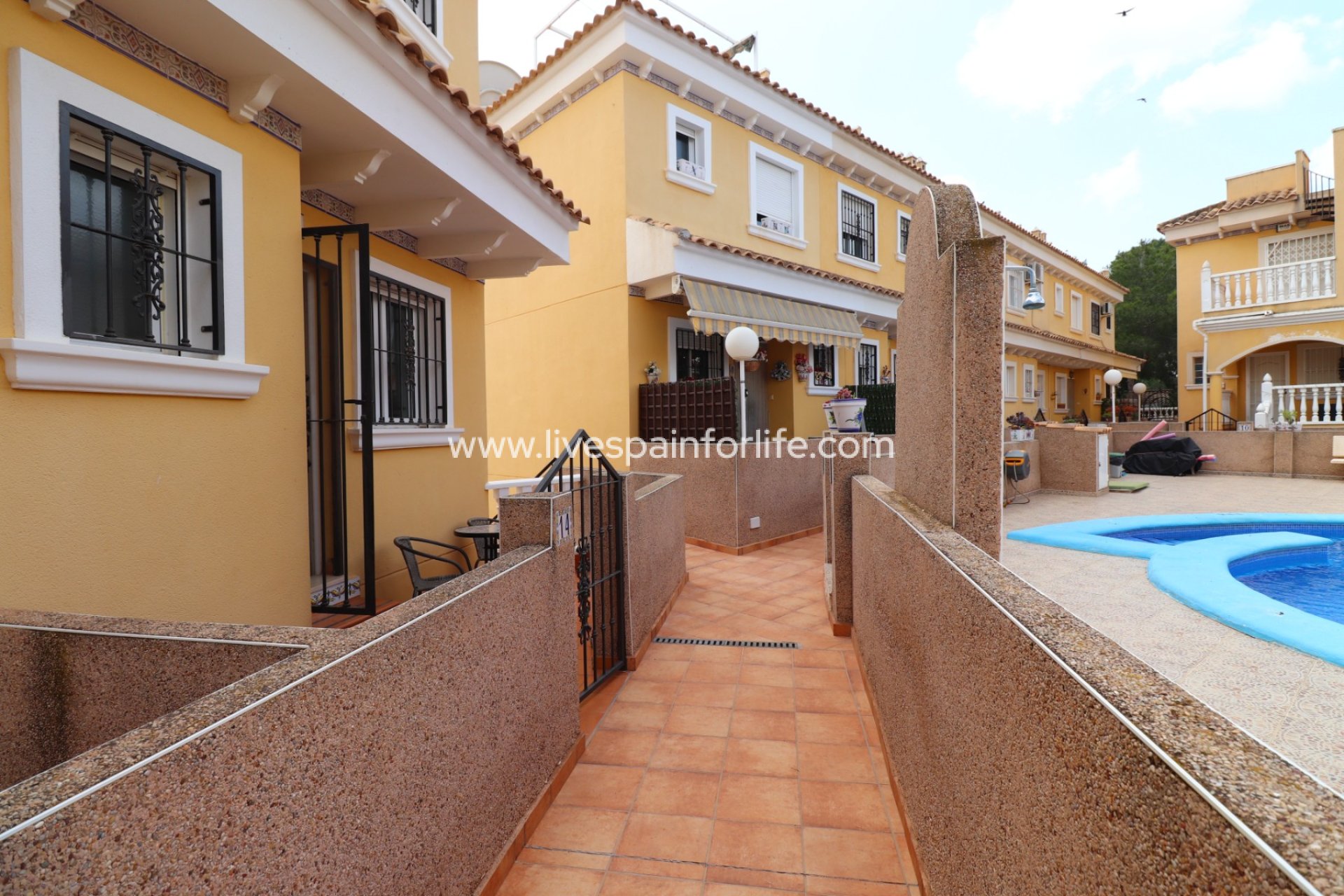 Revente - Maison de ville -
Algorfa - Montemar