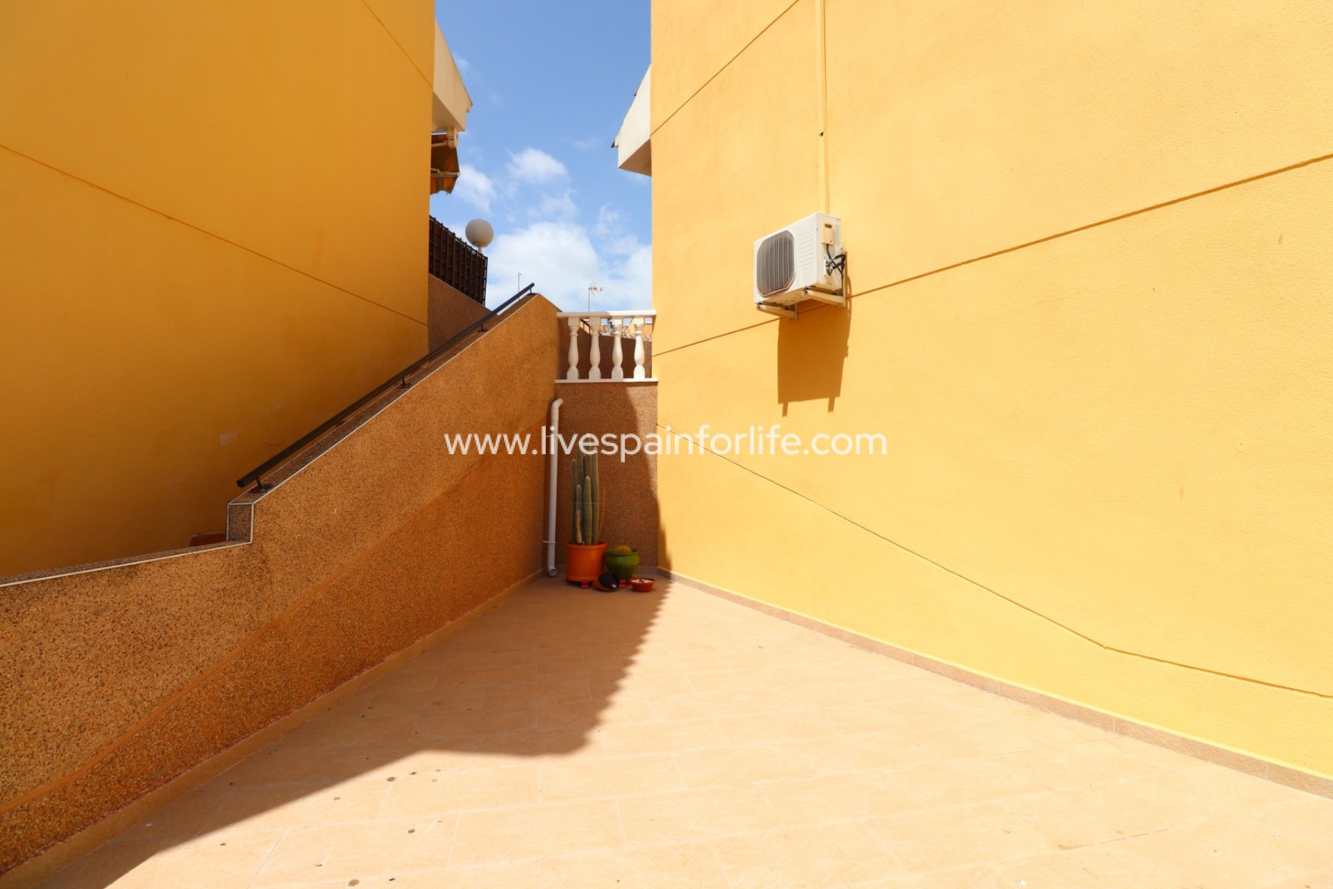 Revente - Maison de ville -
Algorfa - Montemar