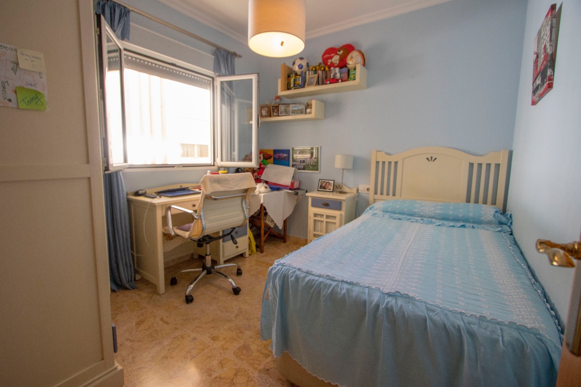 Revente - Maison de ville -
Alicante