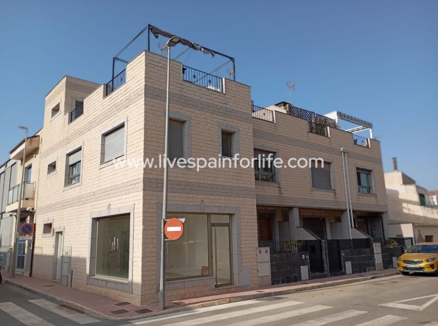 Revente - Maison de ville -
Daya Vieja