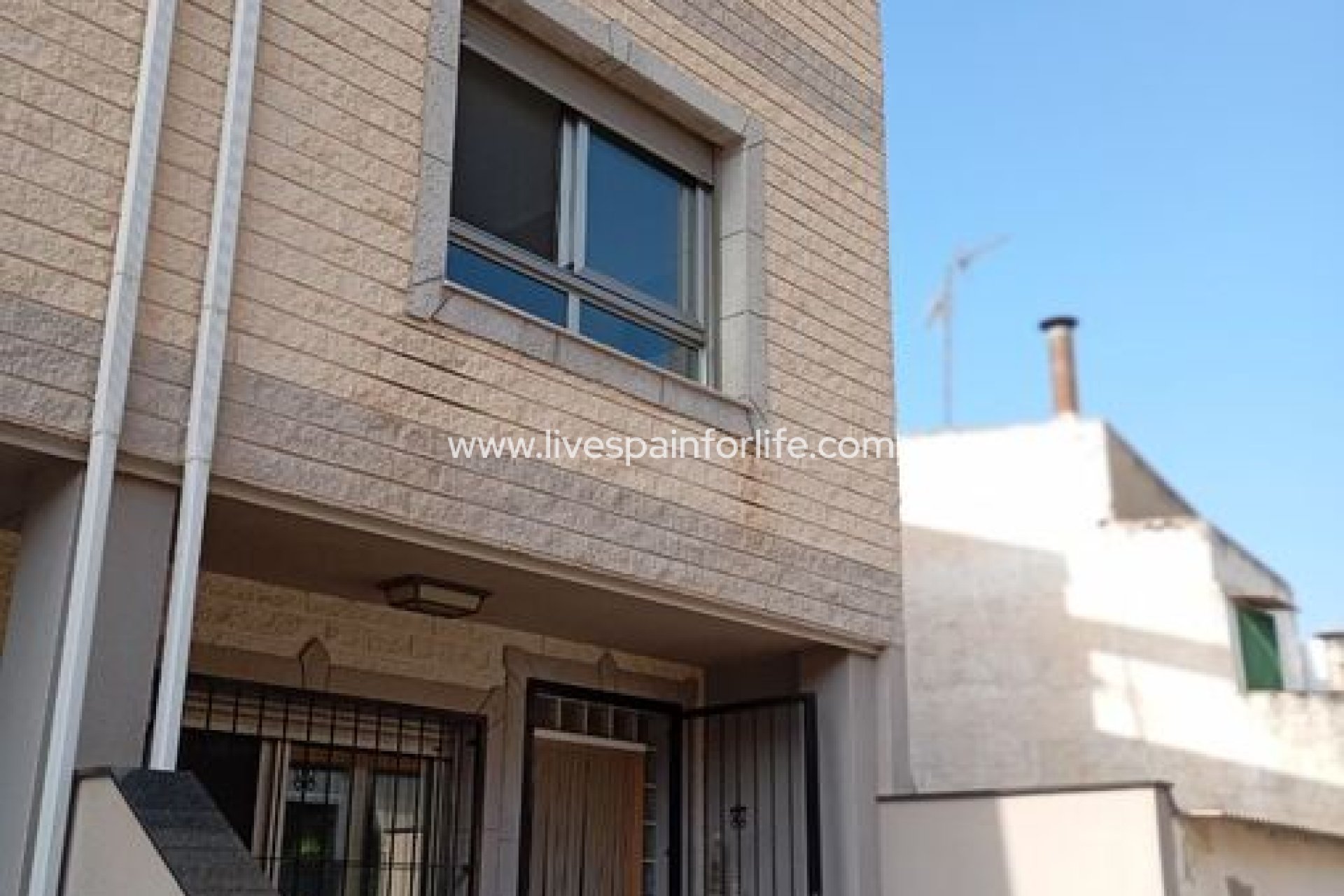 Revente - Maison de ville -
Daya Vieja