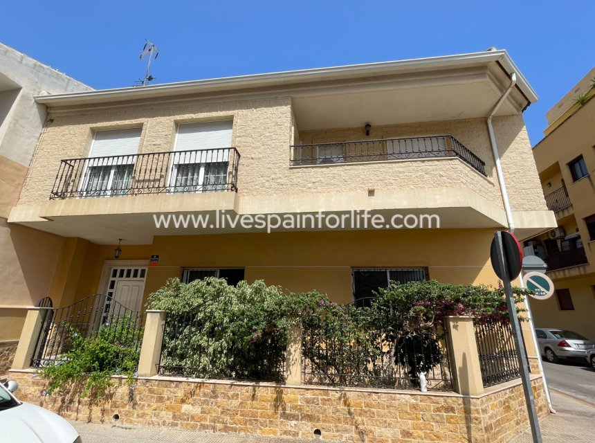 Revente - Maison de ville -
Formentera Del Segura - Formentera de Segura