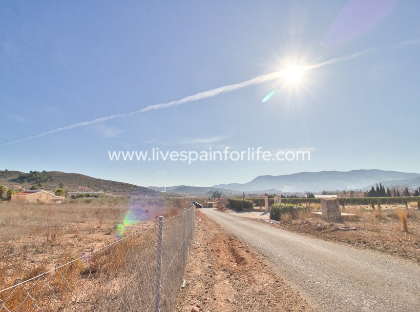 Revente - Plot of Land -
Hondon De Las Nieves