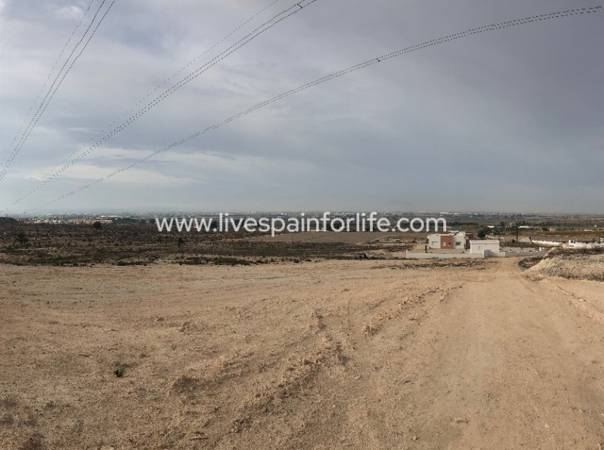 Revente - Plot of Land -
La Marina