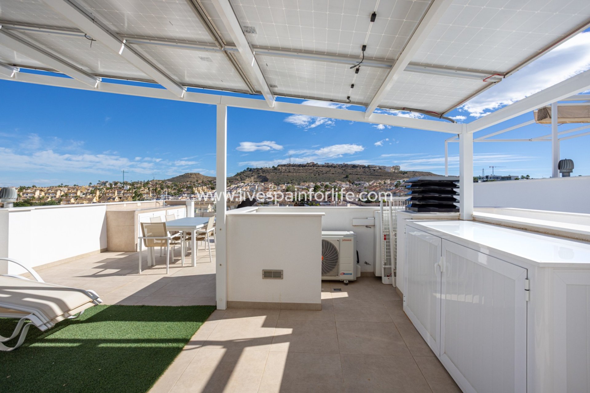 Revente - Semi-detached house / Quad -
Benijofar