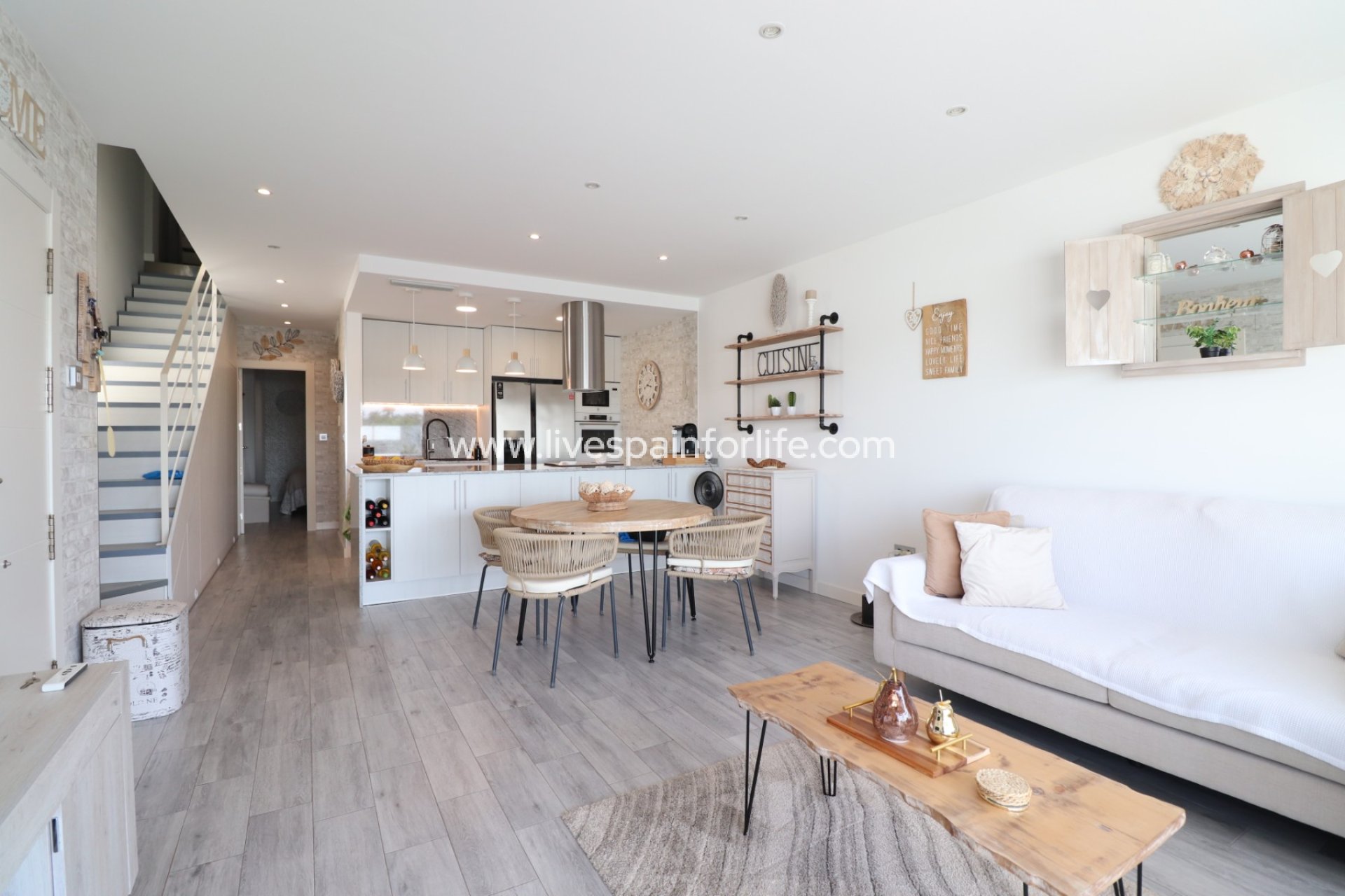 Revente - Semi-detached house / Quad -
Daya Vieja - Daya Vieja - Town