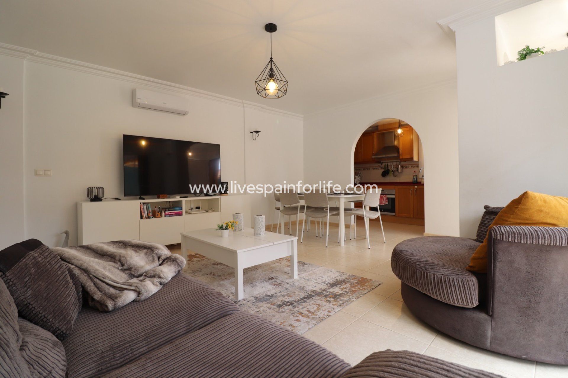 Revente - Semi-detached house / Quad -
Los Montesinos - La Herrada