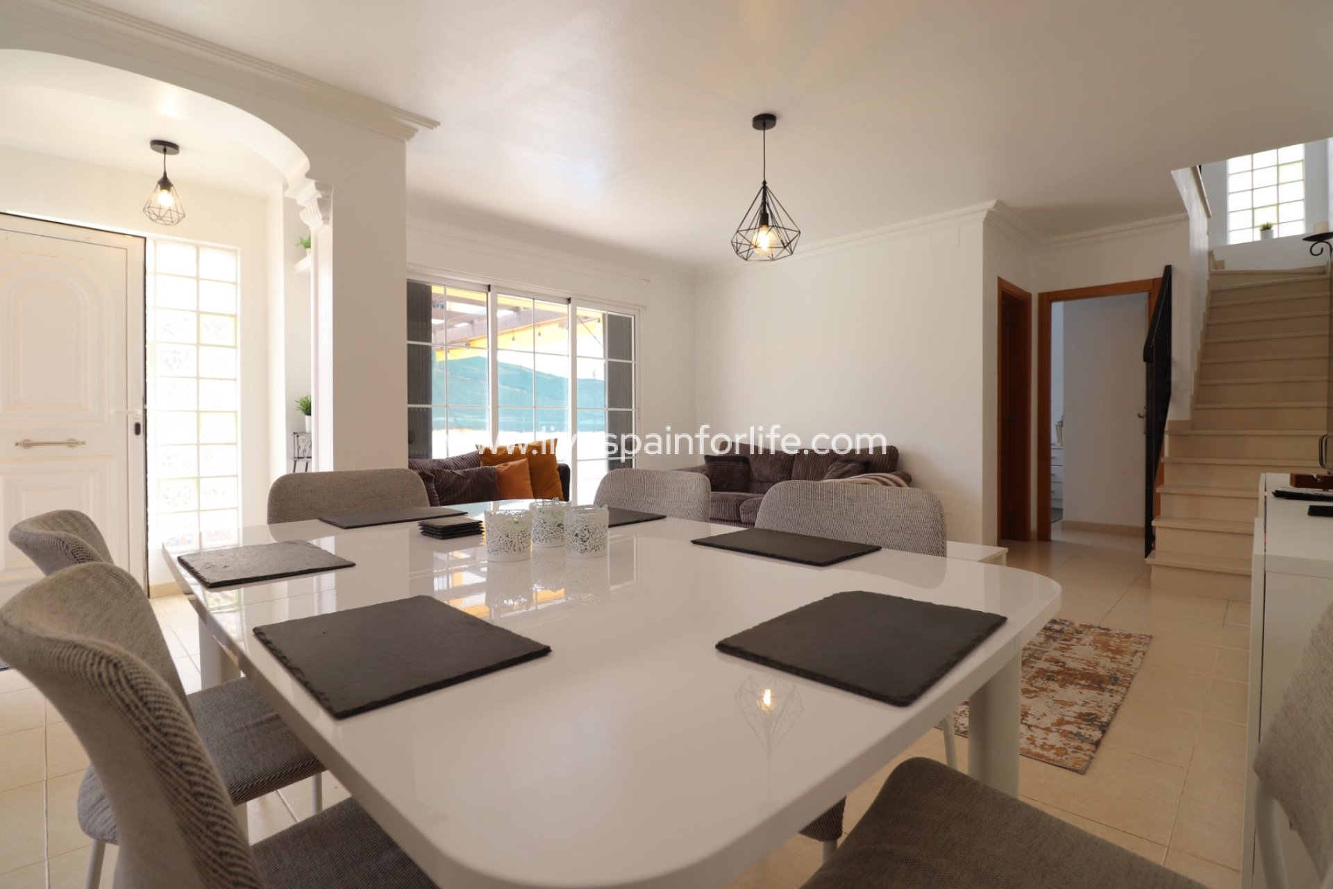 Revente - Semi-detached house / Quad -
Los Montesinos - La Herrada
