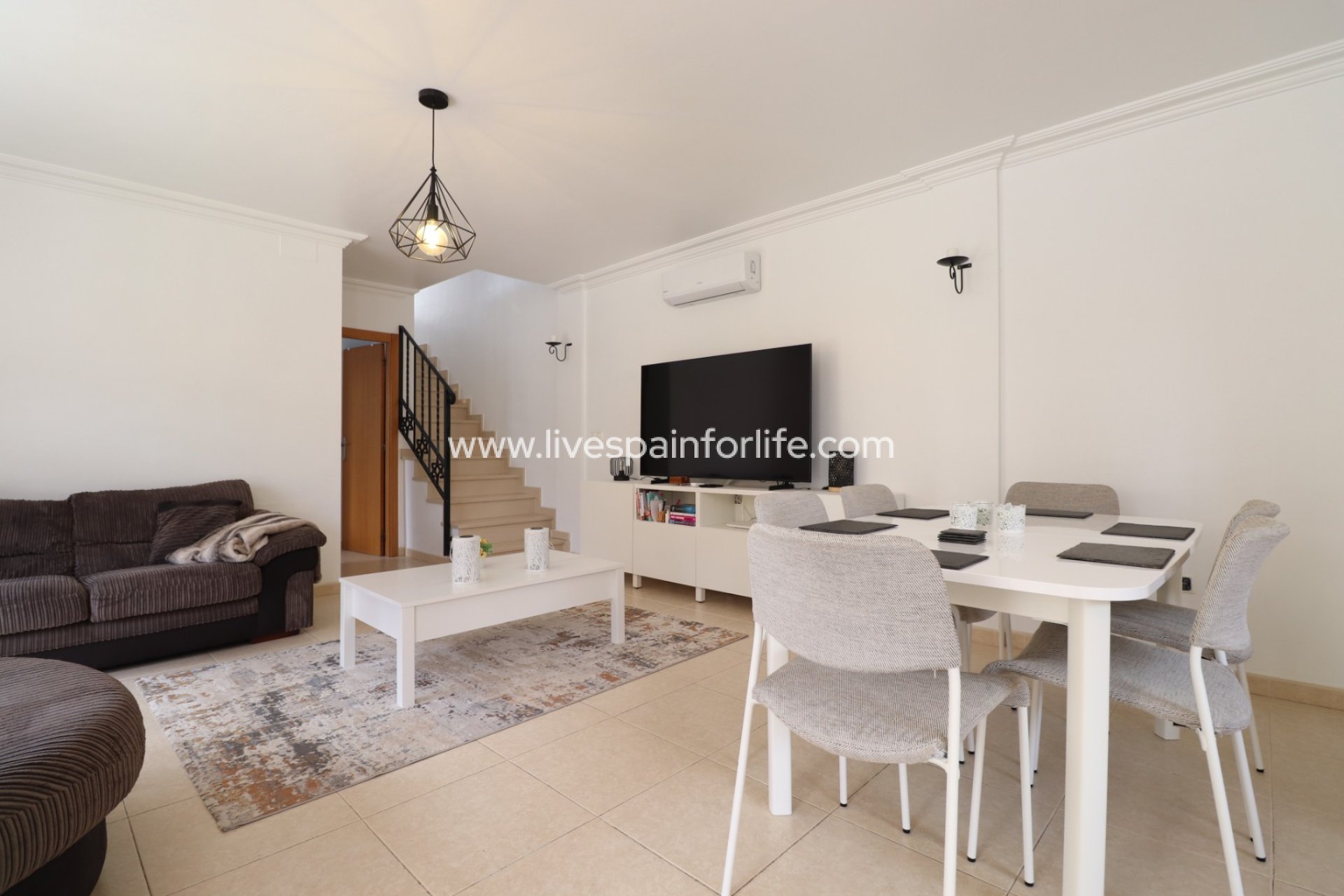 Revente - Semi-detached house / Quad -
Los Montesinos - La Herrada