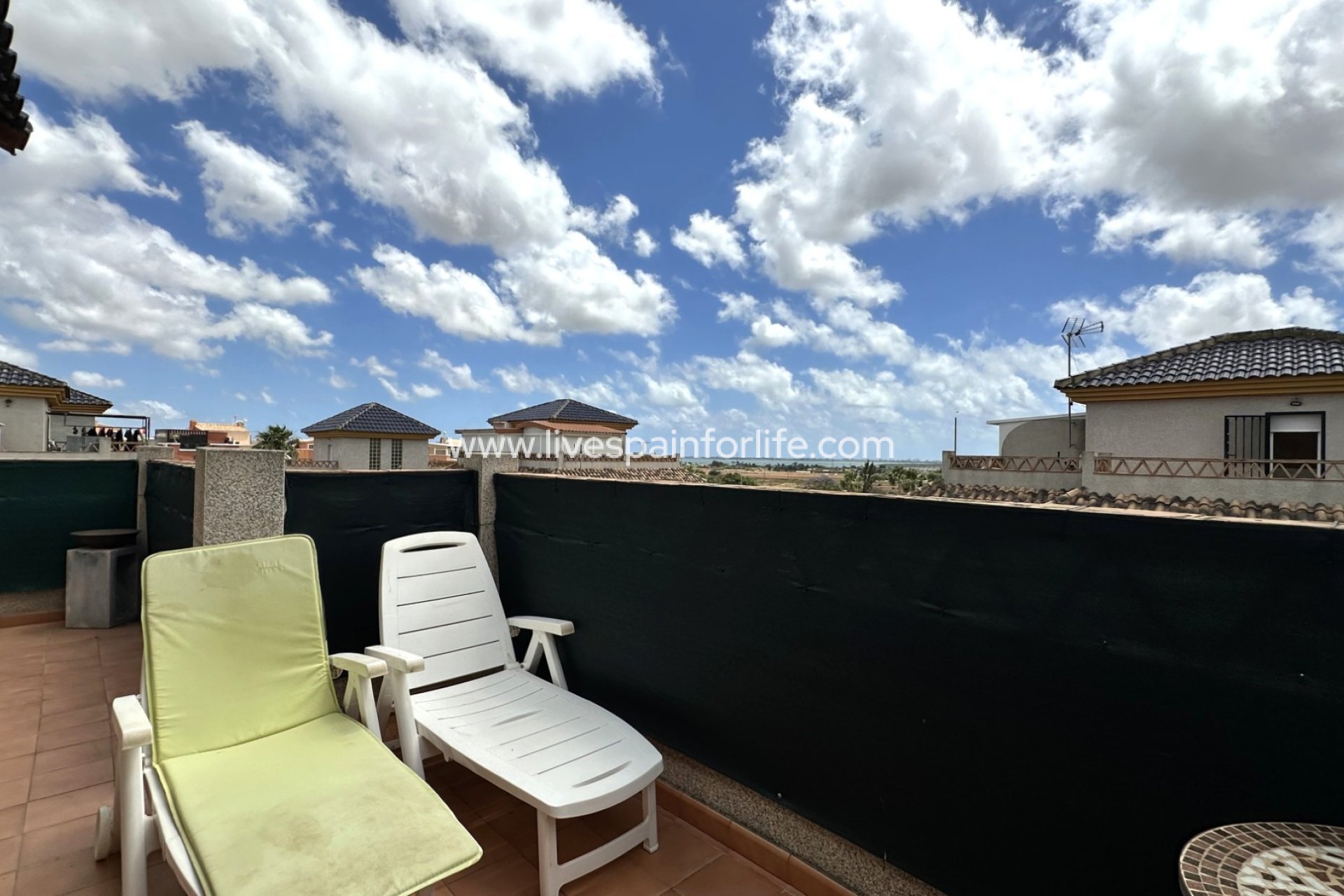 Revente - Semi-detached house / Quad -
Los Montesinos - La Herrada