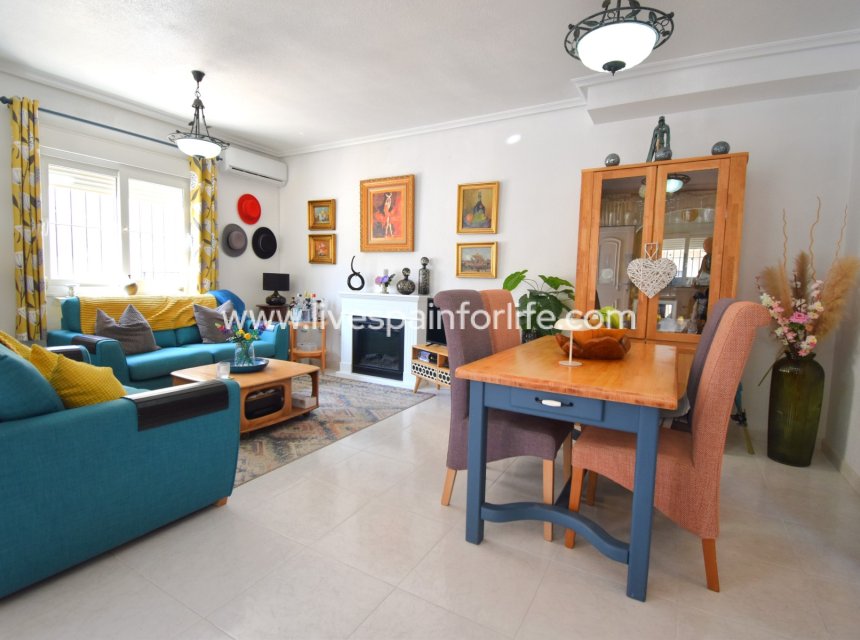 Revente - Semi-detached house / Quad -
Orihuela Costa - Playa Flamenca