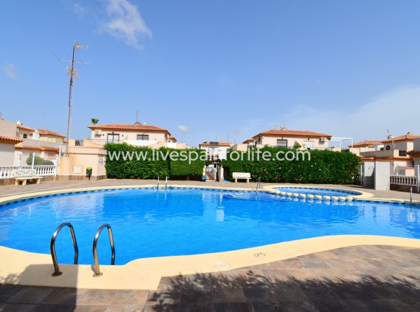 Revente - Semi-detached house / Quad -
Orihuela Costa - Playa Flamenca