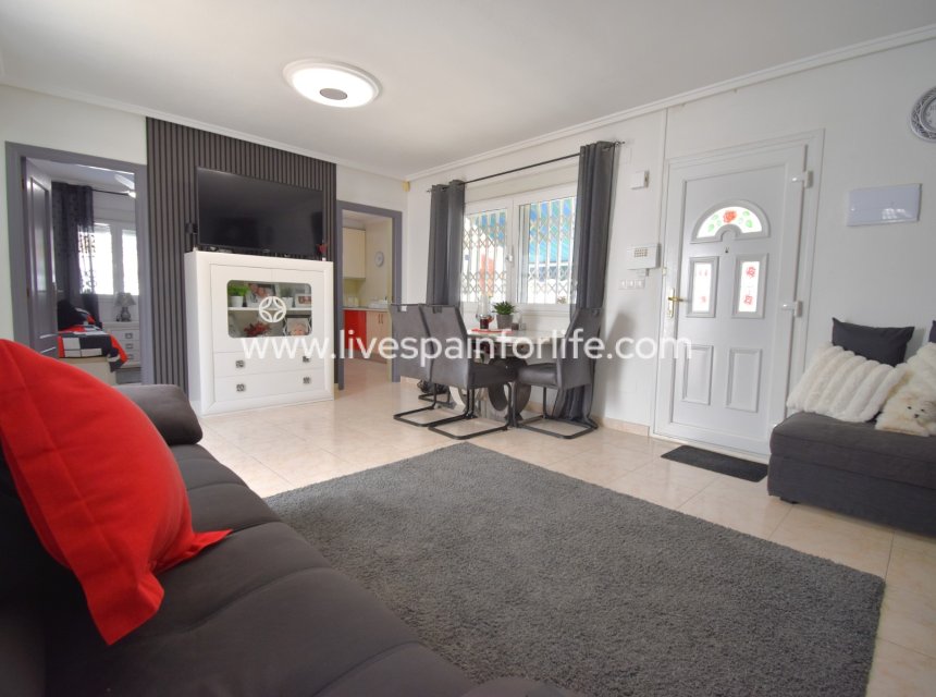 Revente - Semi-detached house / Quad -
Orihuela Costa - Playa Flamenca