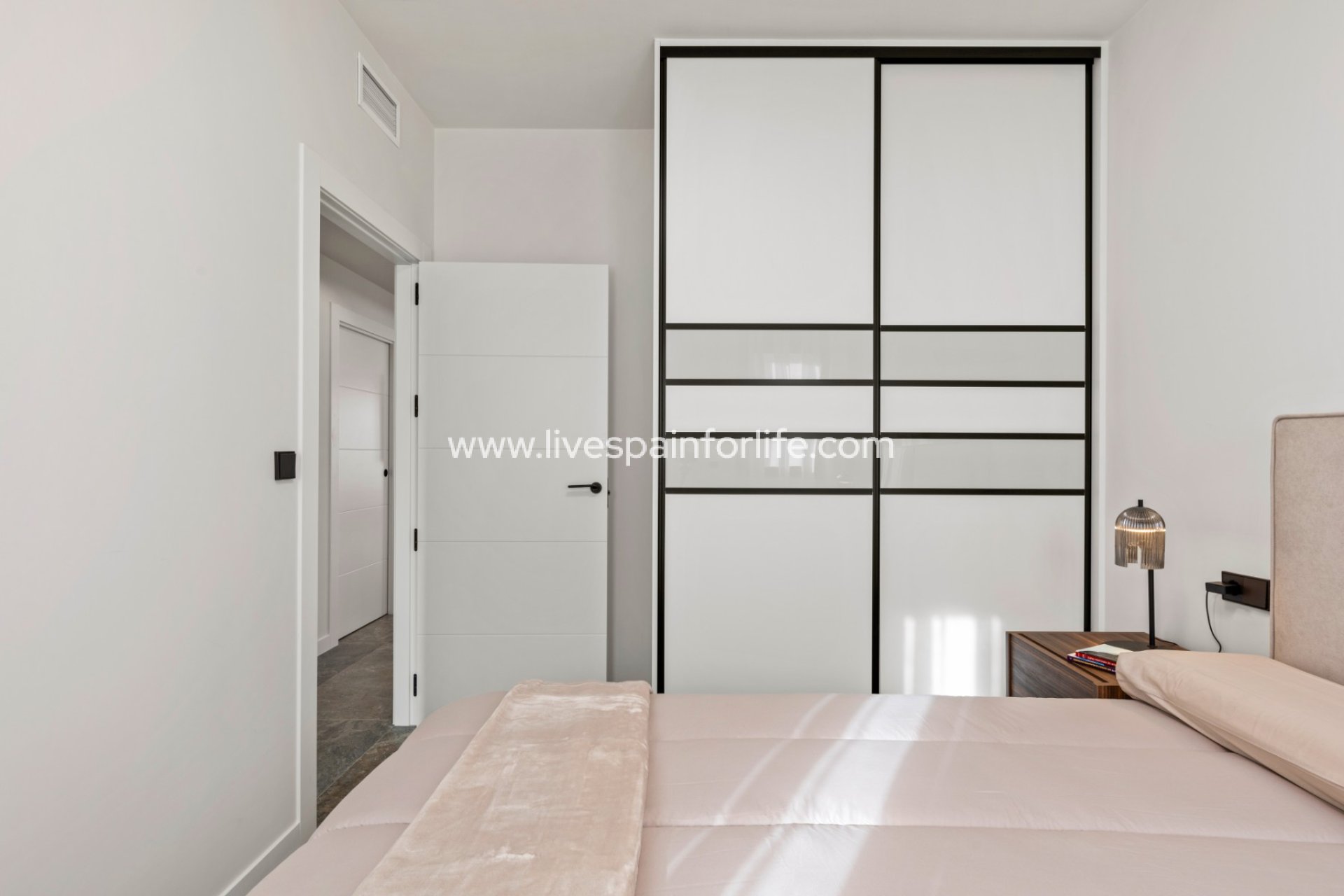 Revente - Semi-detached house / Quad -
Torre de la Horadada - La Torre De La Horadada