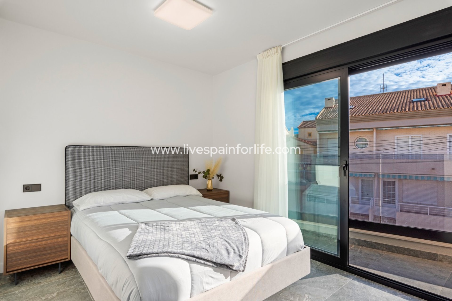 Revente - Semi-detached house / Quad -
Torre de la Horadada - Torre de La Horadada - Town