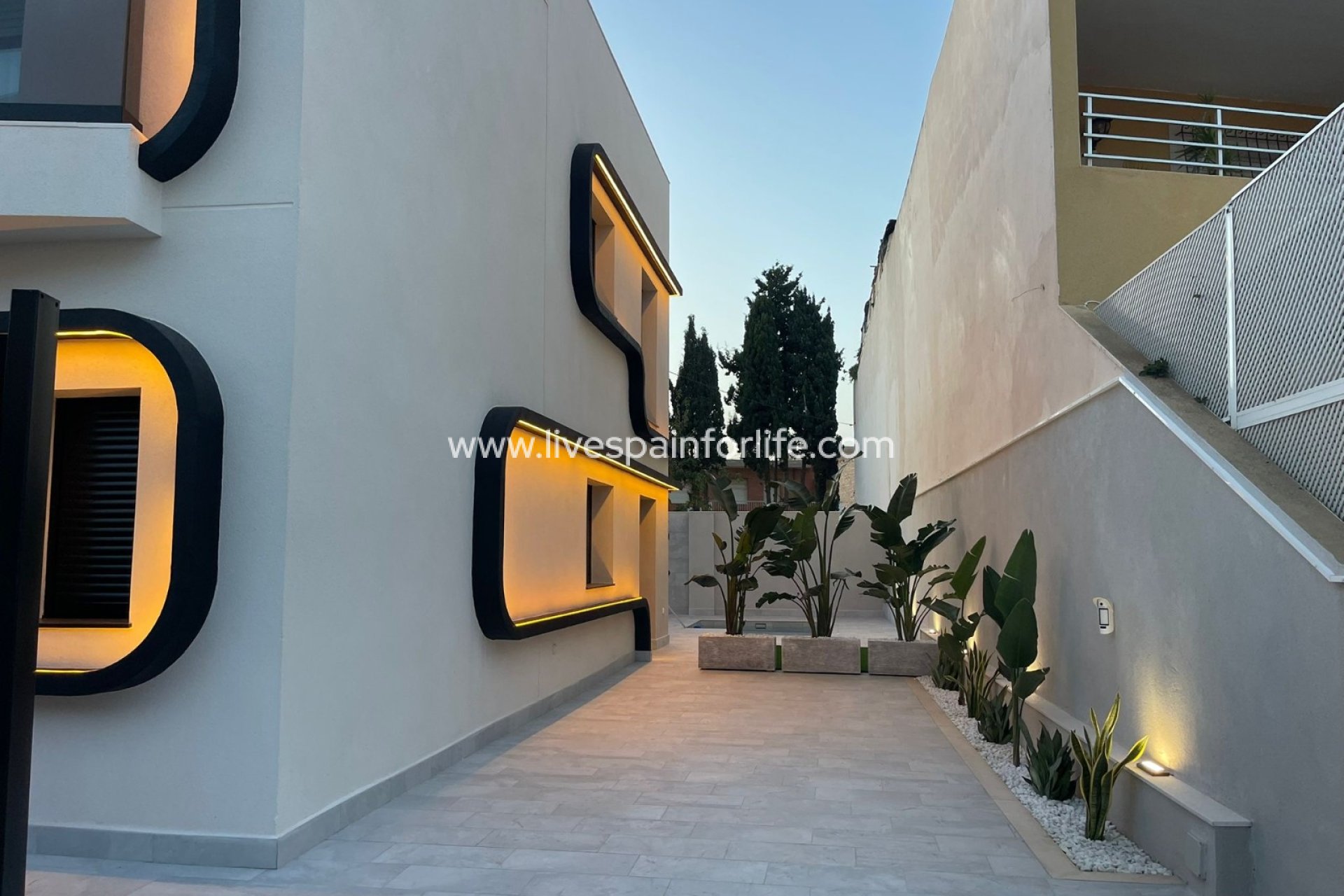 Revente - Semi-detached house / Quad -
Torre de la Horadada - Torre de La Horadada - Town