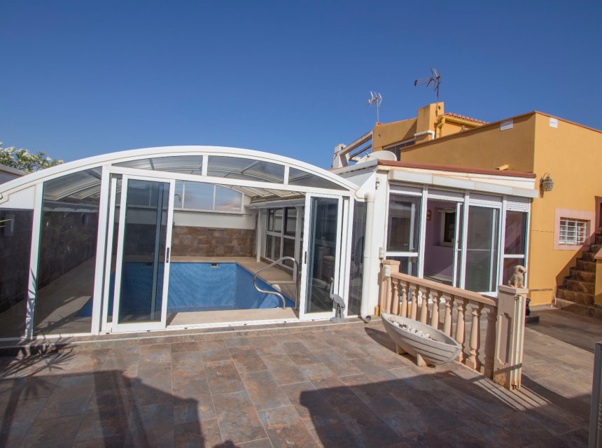 Revente - Semi-detached house / Quad -
Torrevieja - El Chaparral