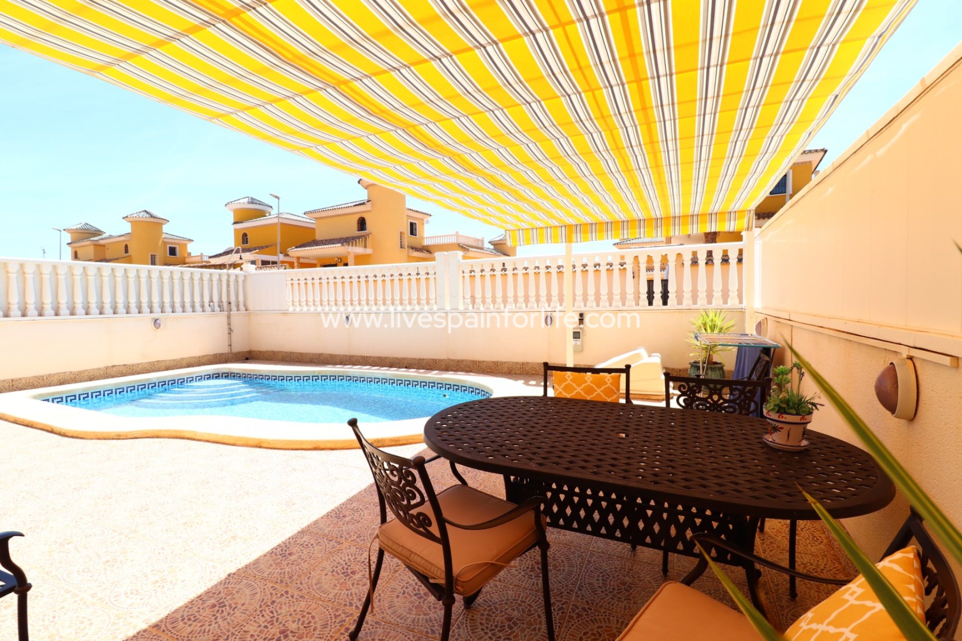 Revente - Villa (indépendant) -
Algorfa - Lo Crispin