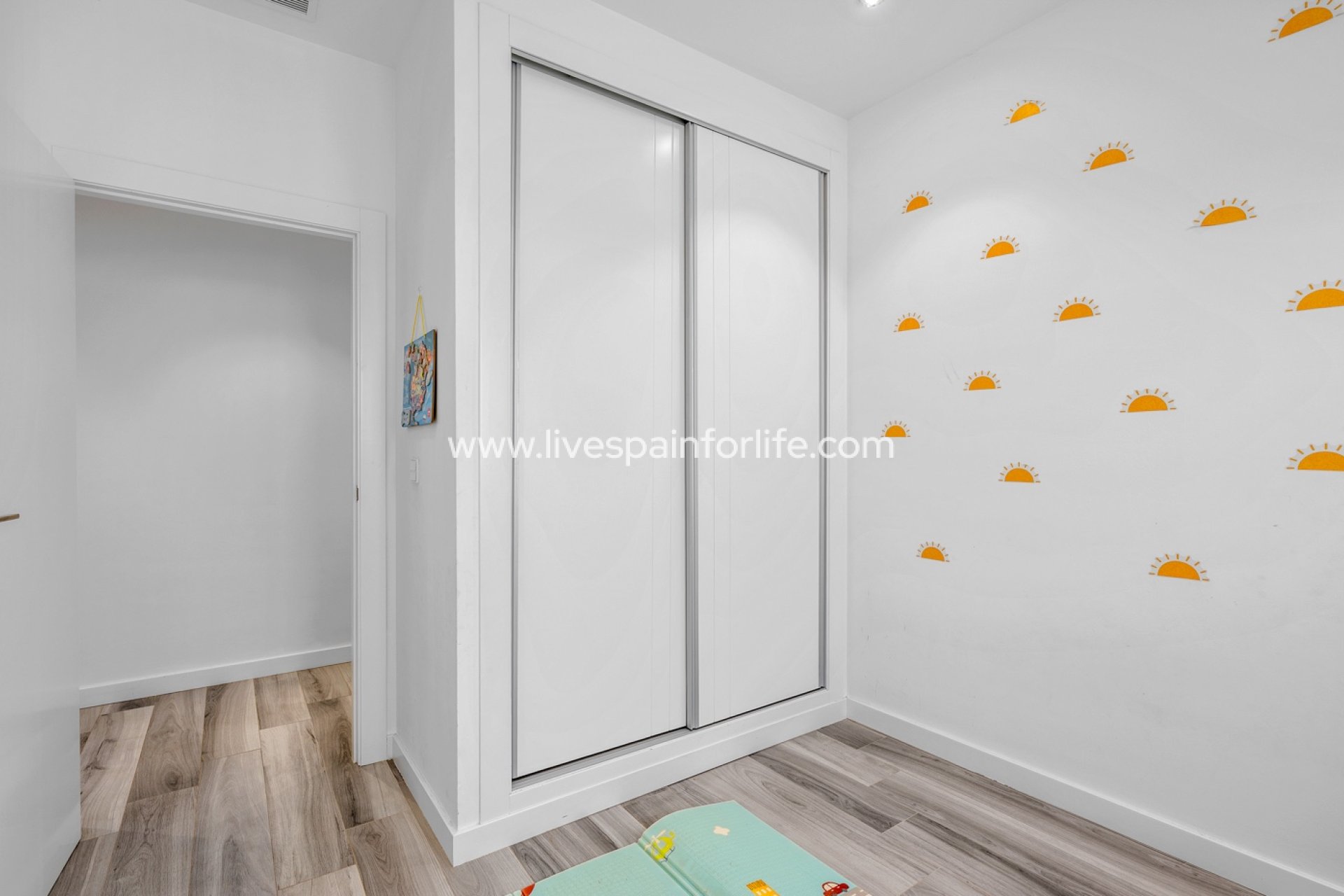 Revente - Villa (indépendant) -
Algorfa - Lomas De La Juliana