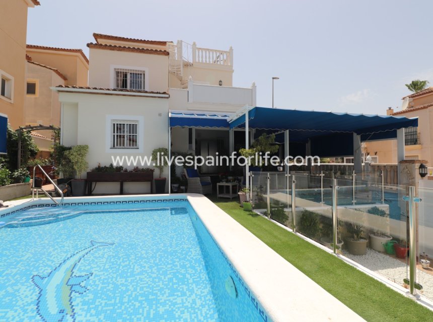 Revente - Villa (indépendant) -
Algorfa - Montebello
