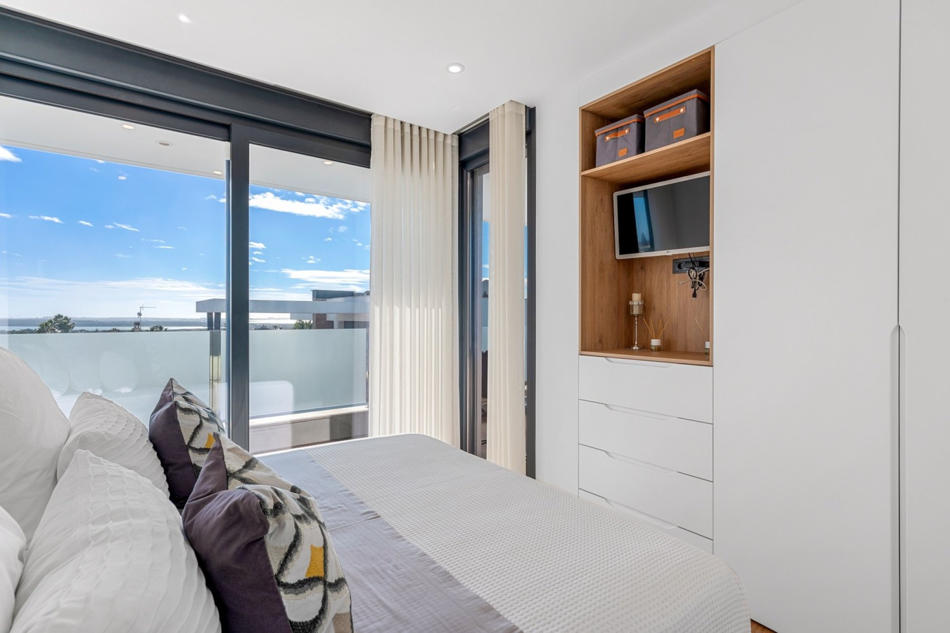 Revente - Villa (indépendant) -
Alicante