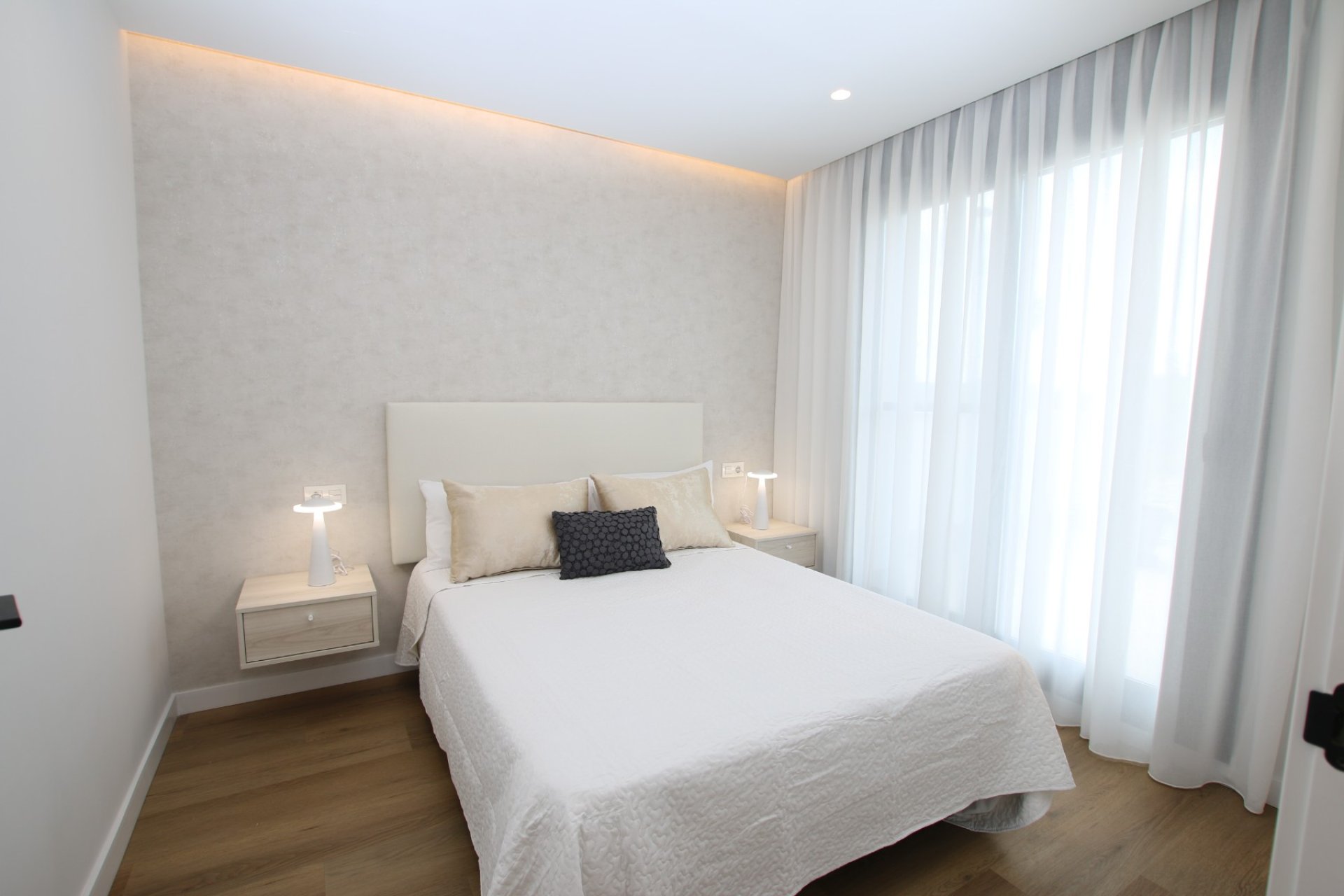 Revente - Villa (indépendant) -
Alicante