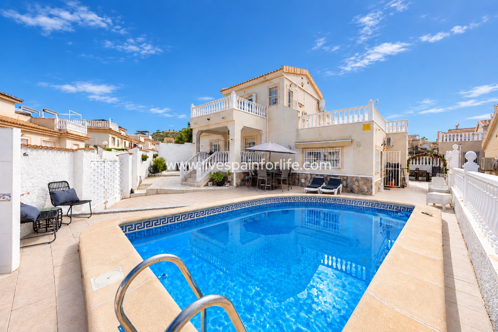 Revente - Villa (indépendant) -
Benijofar - Benimar