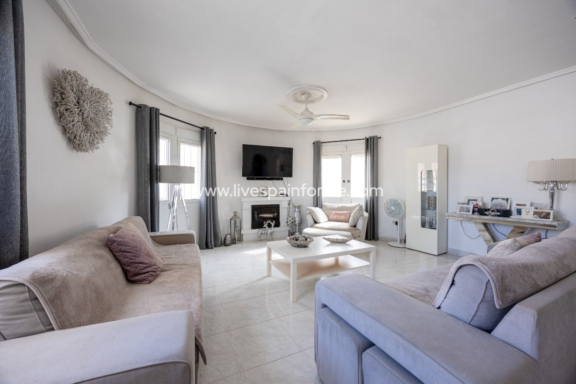 Revente - Villa (indépendant) -
Benijofar - Benimar