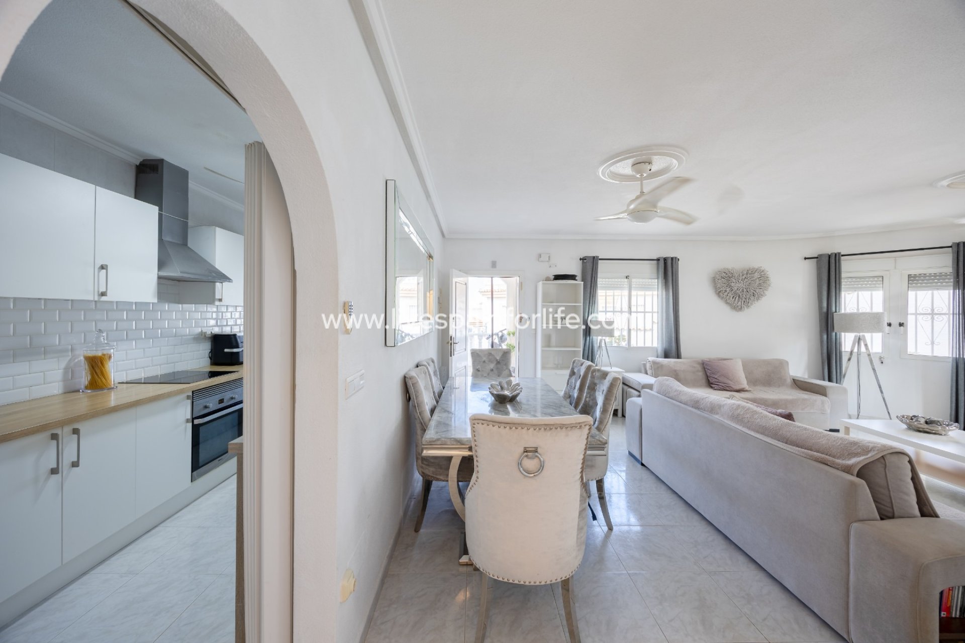 Revente - Villa (indépendant) -
Benijofar - Benimar