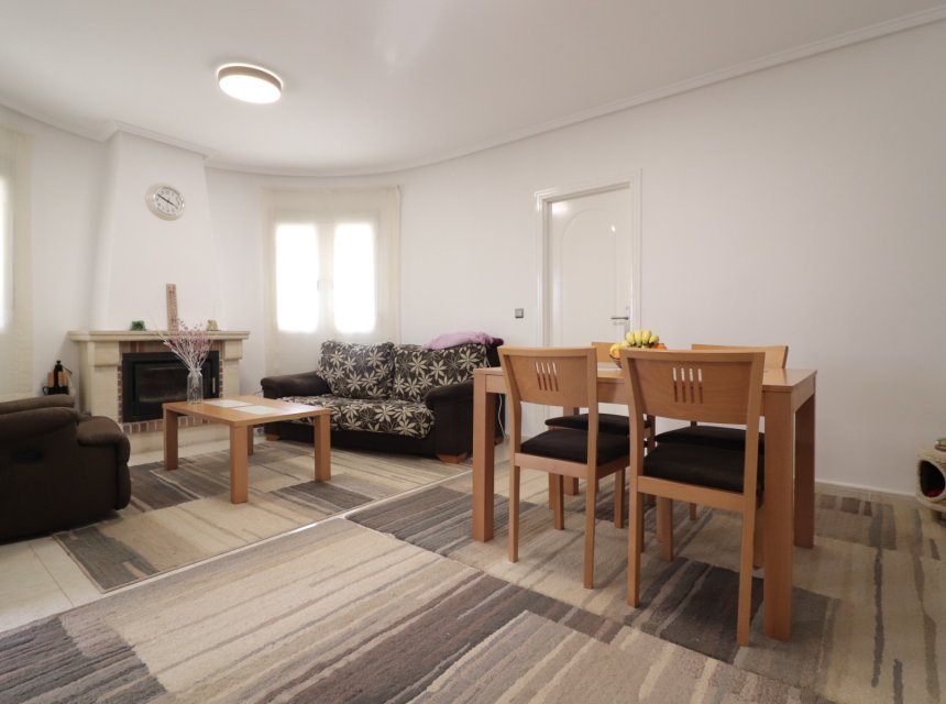 Revente - Villa (indépendant) -
Benijofar - Monte Azul