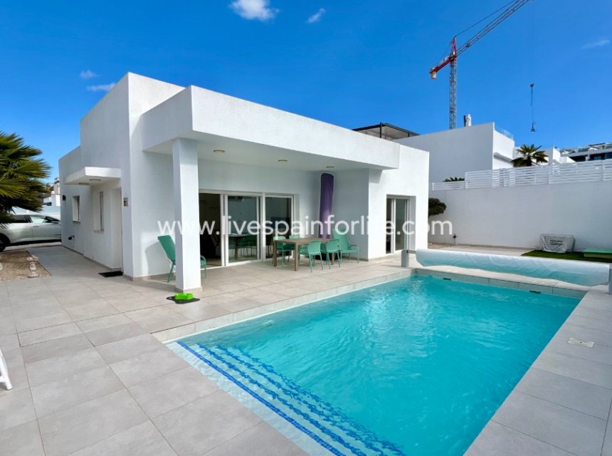 Revente - Villa (indépendant) -
Benijofar