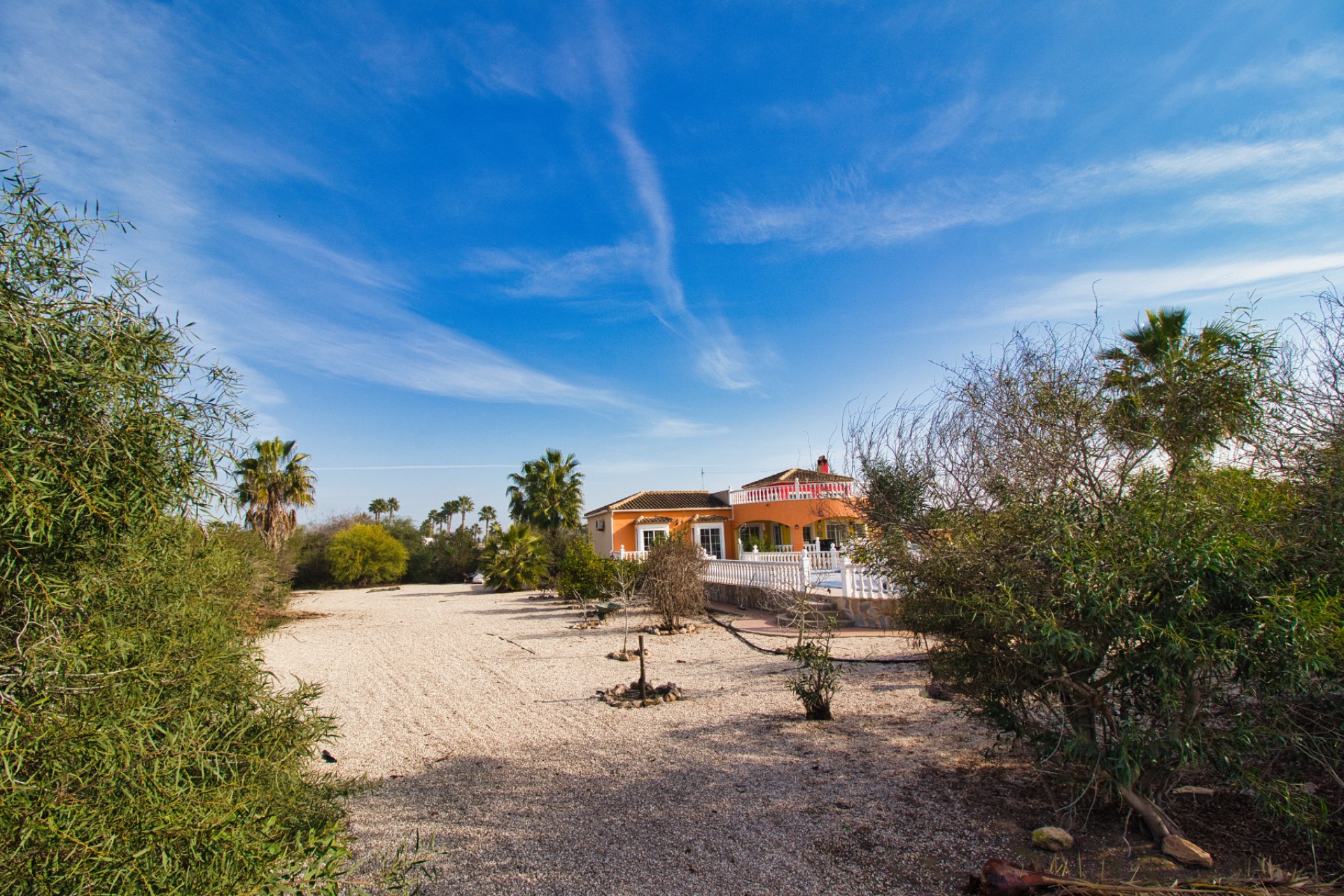 Revente - Villa (indépendant) -
Catral