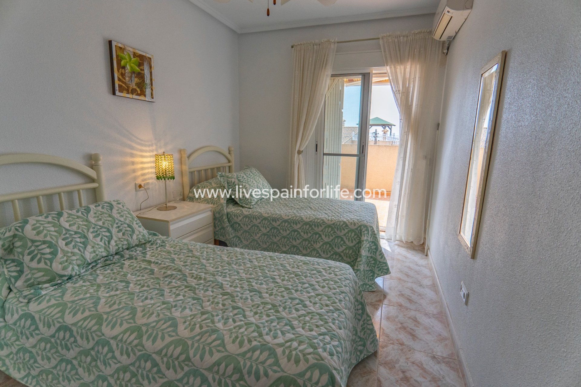 Revente - Villa (indépendant) -
Ciudad Quesada - Campo De Golf La Marquesa