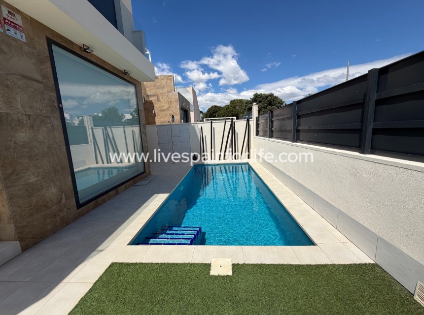 Revente - Villa (indépendant) -
Ciudad Quesada - La Laguna