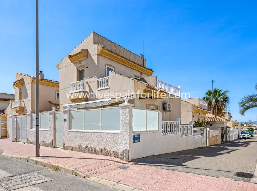 Revente - Villa (indépendant) -
Ciudad Quesada