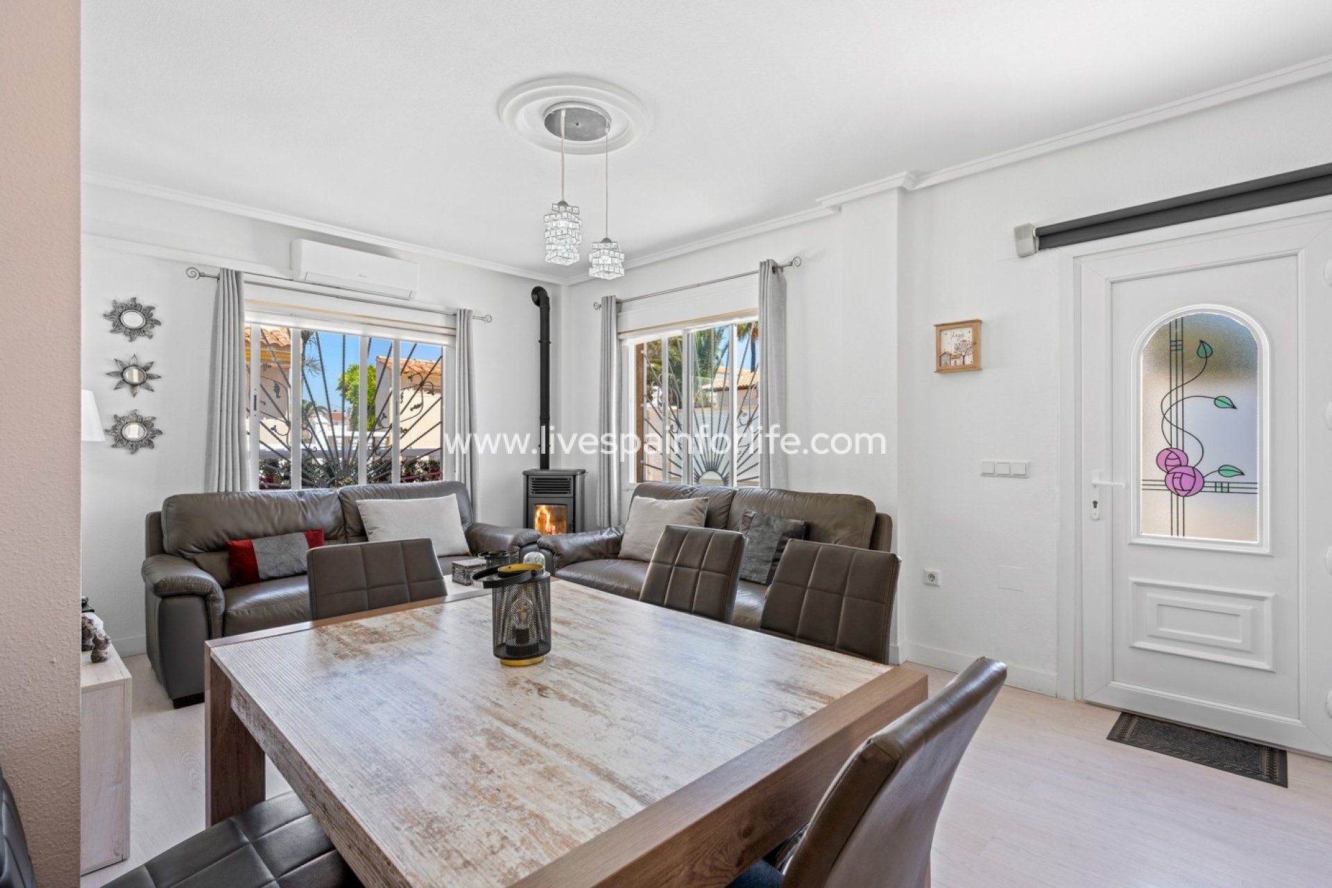 Revente - Villa (indépendant) -
Ciudad Quesada