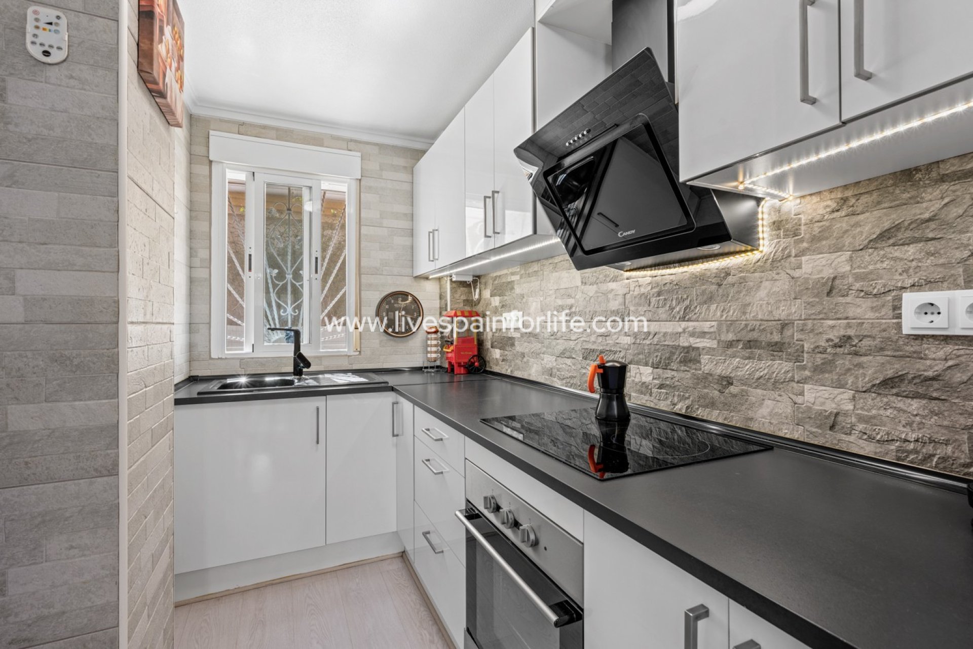 Revente - Villa (indépendant) -
Ciudad Quesada