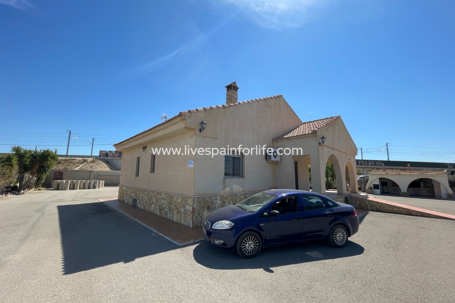 Revente - Villa (indépendant) -
Crevillent - Crevillente