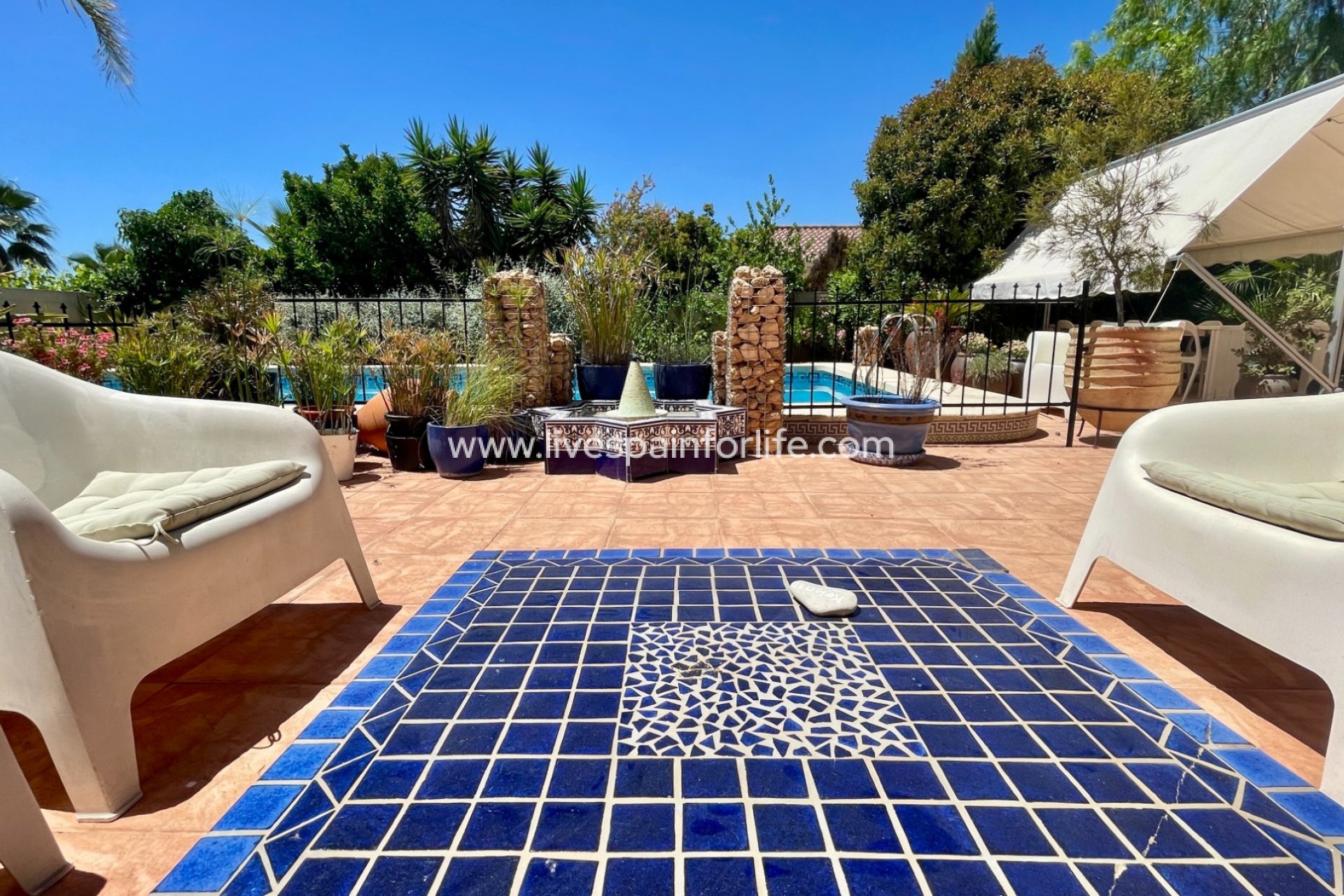 Revente - Villa (indépendant) -
Hondon De Las Nieves