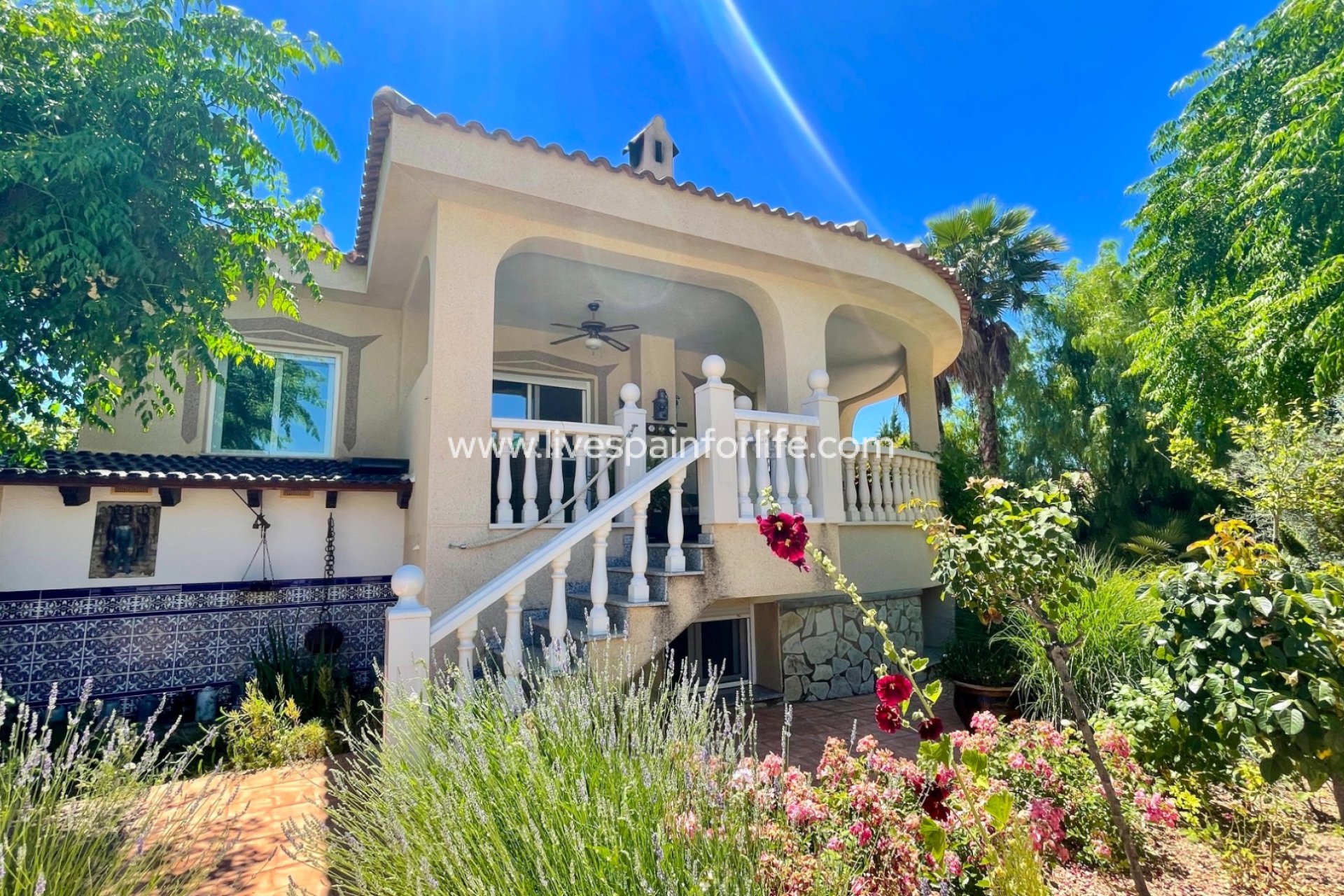 Revente - Villa (indépendant) -
Hondon De Las Nieves