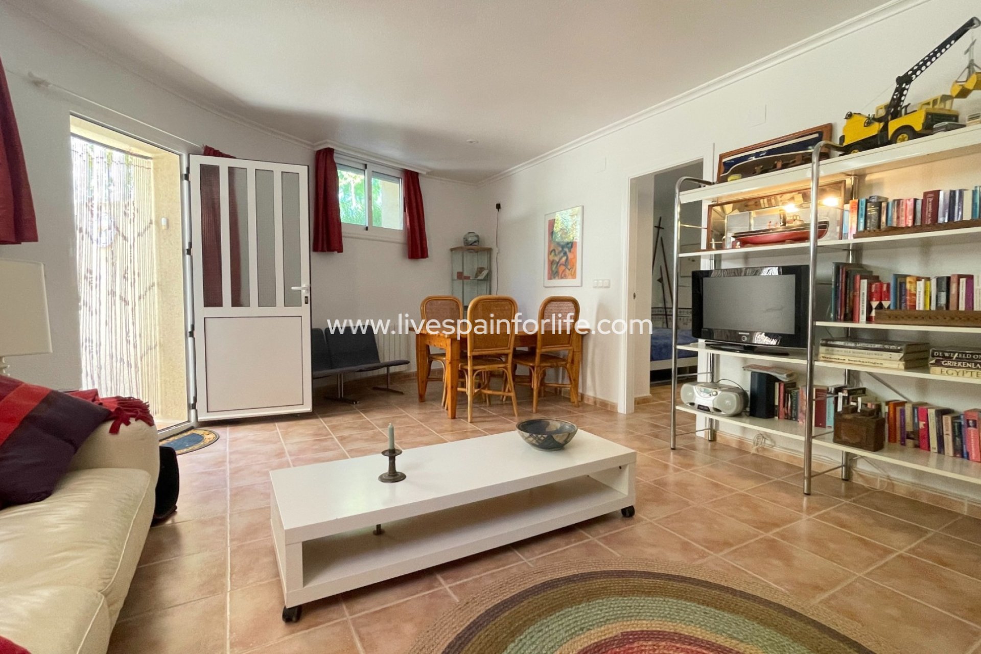 Revente - Villa (indépendant) -
Hondon De Las Nieves