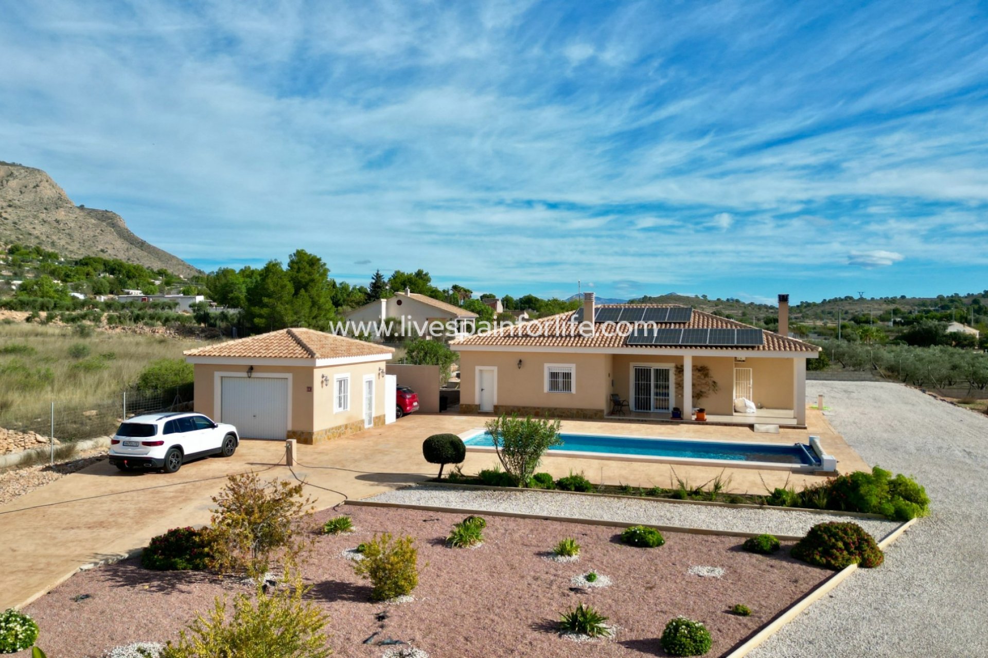 Revente - Villa (indépendant) -
Hondon De Las Nieves