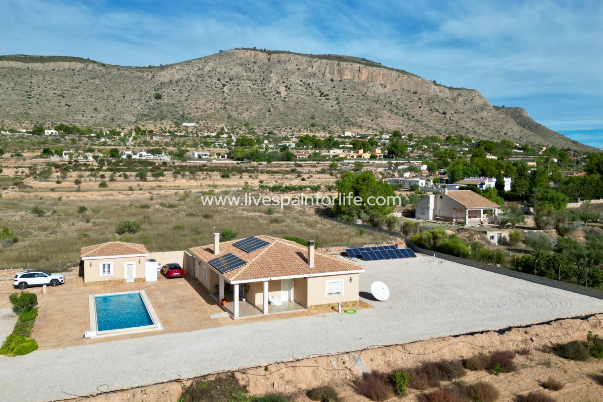 Revente - Villa (indépendant) -
Hondon De Las Nieves