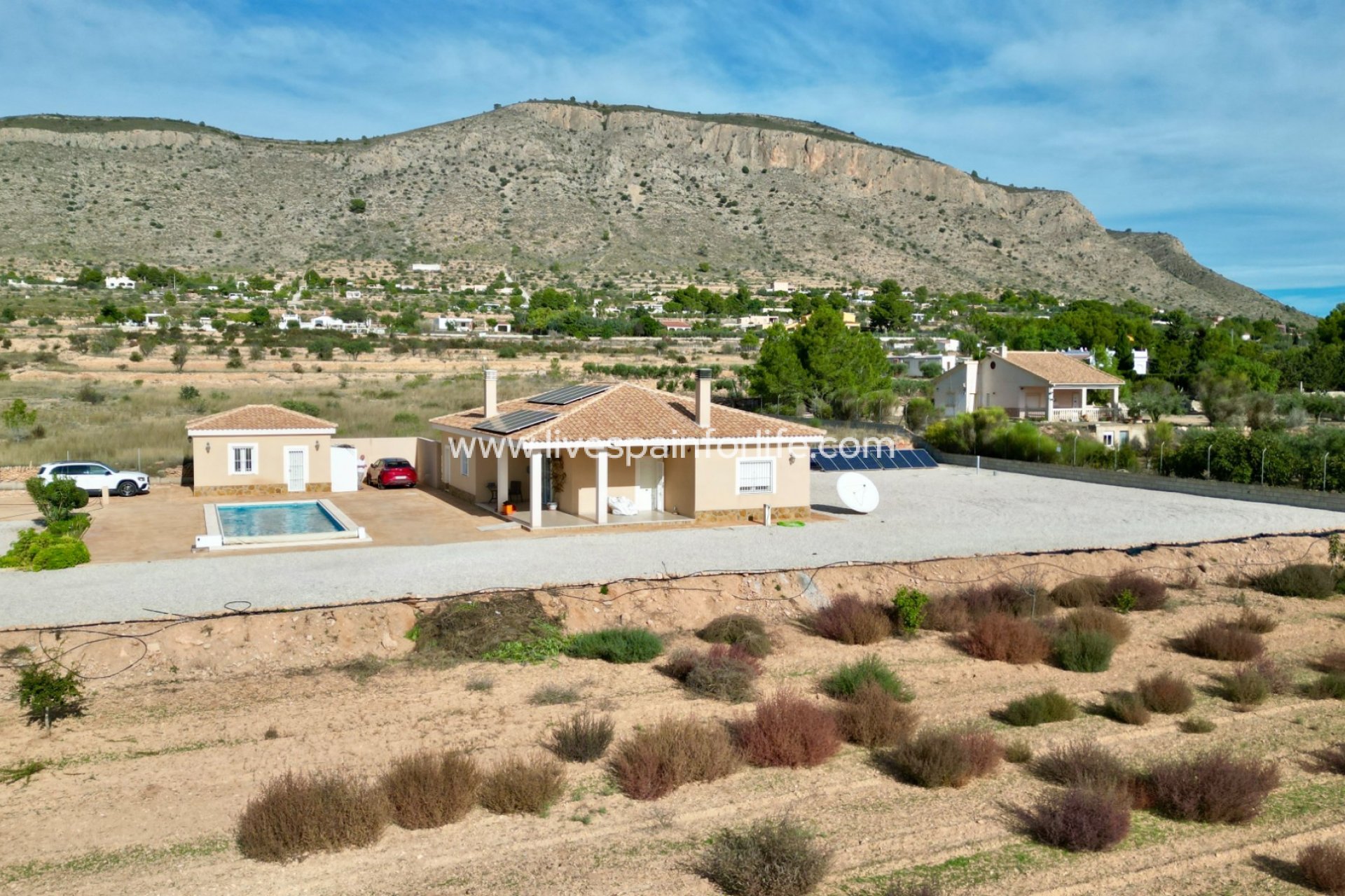 Revente - Villa (indépendant) -
Hondon De Las Nieves